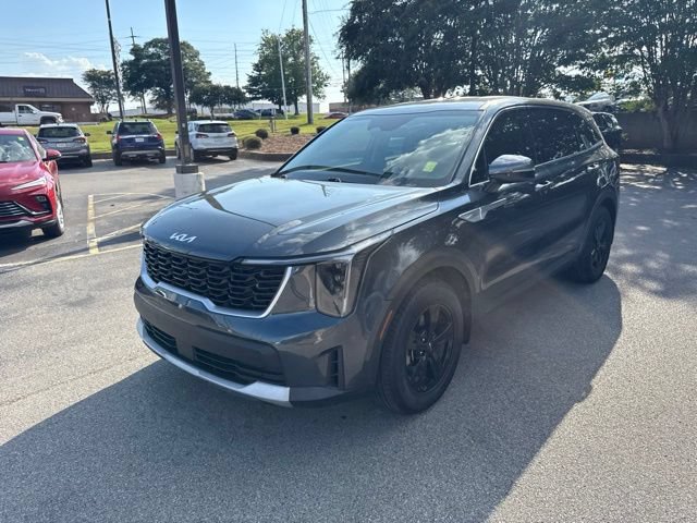 Used 2024 Kia Sorento LX FWD image 11