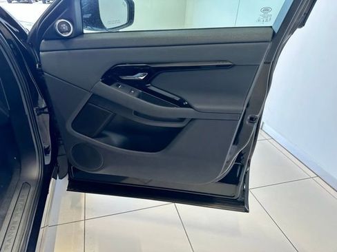 New 2026 Land Rover Range Rover Evoque S AWD/4WD image 15
