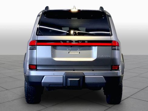 Used 2026 Lexus GX 550 w/ Accessory Package (CT) AWD/4WD image 5