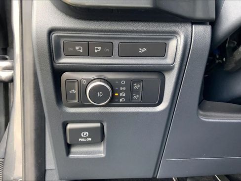 Used 2022 Ford F150 XLT w/ Equipment Group 302A High AWD/4WD image 33