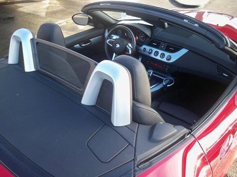 Used 2011 BMW Z4 sDrive35i image 14