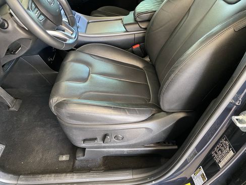 Used 2022 Hyundai Palisade SEL w/ 8P Bench Seat Package AWD/4WD image 13
