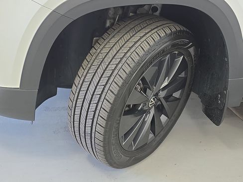 Used 2023 Volkswagen Taos S image 31