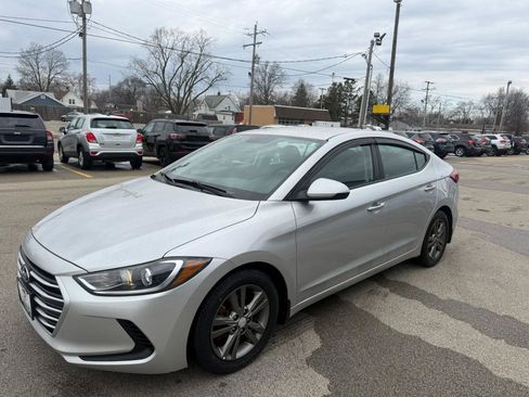 Used 2018 Hyundai Elantra SEL image 5