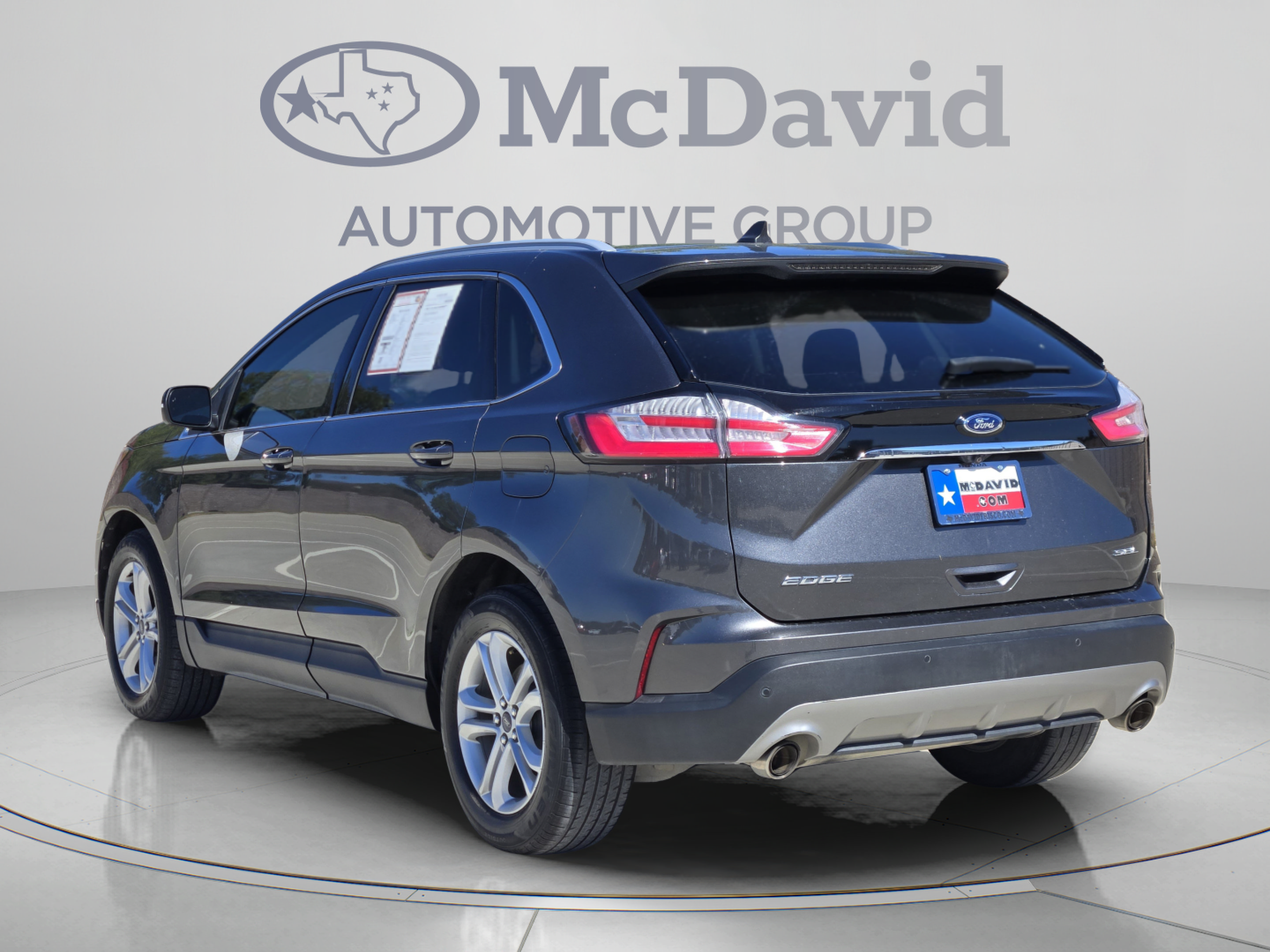 Used 2020 Ford Edge SEL w/ Convenience Package FWD image 4