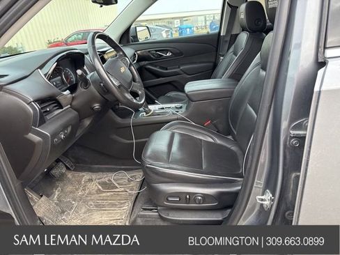 Used 2020 Chevrolet Traverse High Country image 3