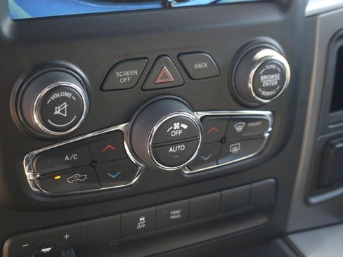 Used 2023 RAM 1500 Classic SLT w/ Trailer & Traction Group AWD/4WD image 25