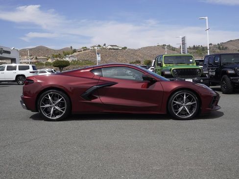 Used 2020 Chevrolet Corvette Stingray Preferred Cpe w/ 2LT Preferred Equipment Group RWD image 3