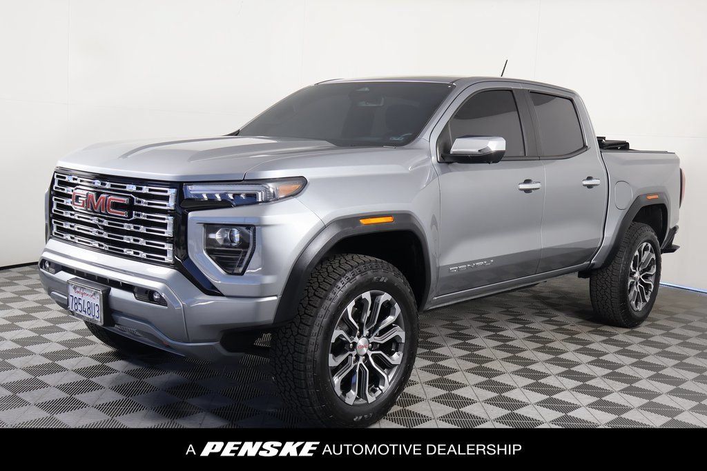 Used 2023 GMC Canyon Denali AWD/4WD image 1