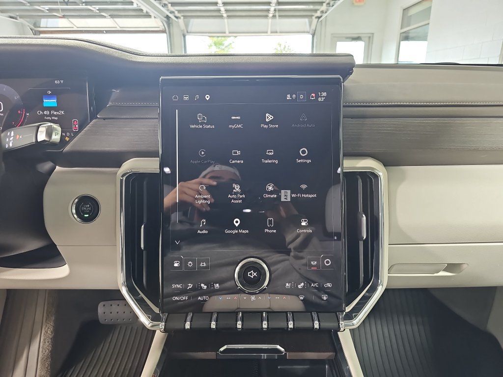 Used 2024 GMC Acadia Denali w/ Super Cruise Package AWD/4WD image 27