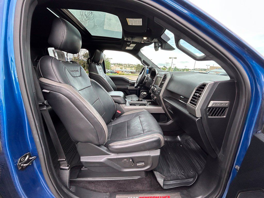 Used 2017 Ford F150 Raptor w/ Equipment Group 802A Luxury AWD/4WD image 33