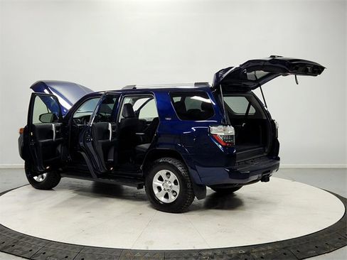 Used 2021 Toyota 4Runner SR5 Premium image 13