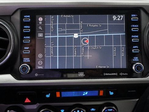 Used 2021 Toyota Tacoma Limited image 18