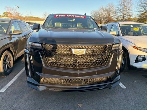 Used 2024 Cadillac Escalade V w/ LPO, ONYX Package image 2