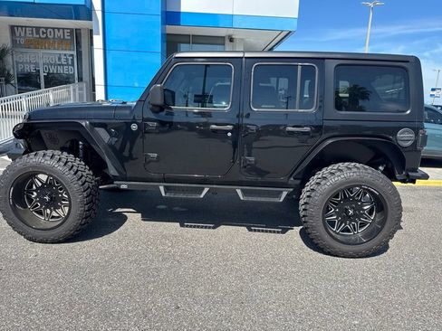 Used 2023 Jeep Wrangler Unlimited Sport AWD/4WD image 8