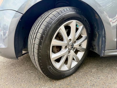 Used 2012 Volkswagen Jetta SE FWD image 26