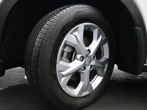 Certified 2025 Honda HR-V LX image 41