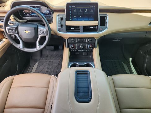 Used 2024 Chevrolet Tahoe Premier w/ Premium Package AWD/4WD image 27
