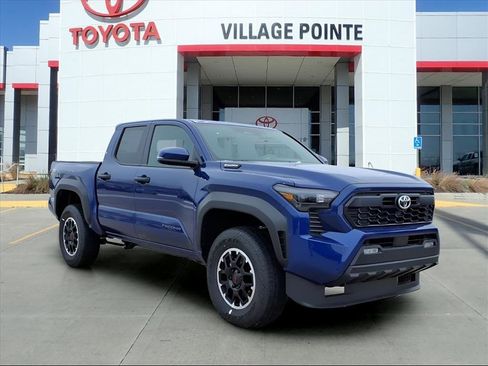 New 2025 Toyota Tacoma TRD Off-Road image 3