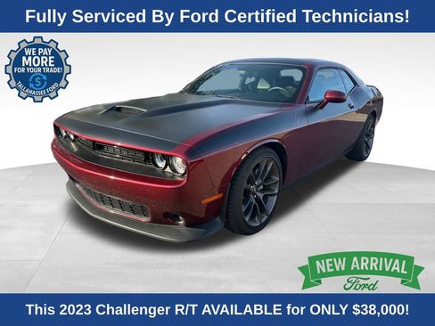 Used 2023 Dodge Challenger R/T w/ T/A Package image 1
