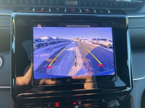 New 2025 Jeep Grand Cherokee Altitude image 22