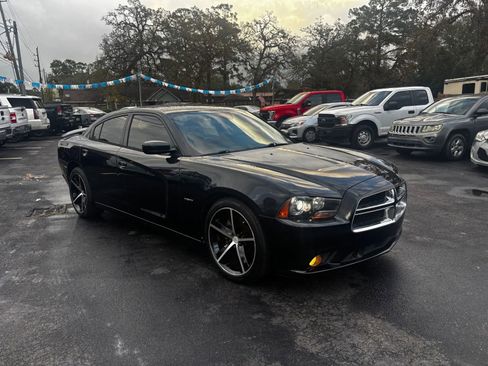 Used 2014 Dodge Charger R/T image 2