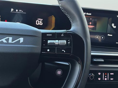 New 2026 Kia Sorento LX FWD image 25
