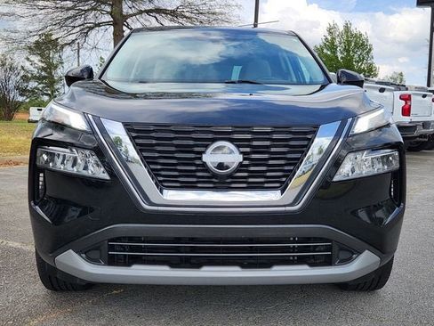 Used 2023 Nissan Rogue SV image 8