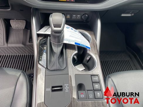 New 2026 Toyota Highlander Limited AWD/4WD image 45