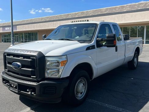 Used 2016 Ford F250 XL w/ Power Equipment Group RWD image 1