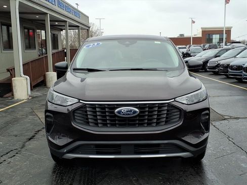 Used 2023 Ford Escape Active image 2