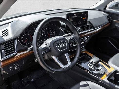 Used 2023 Audi Q5 2.0T Premium w/ Convenience Package AWD/4WD image 10