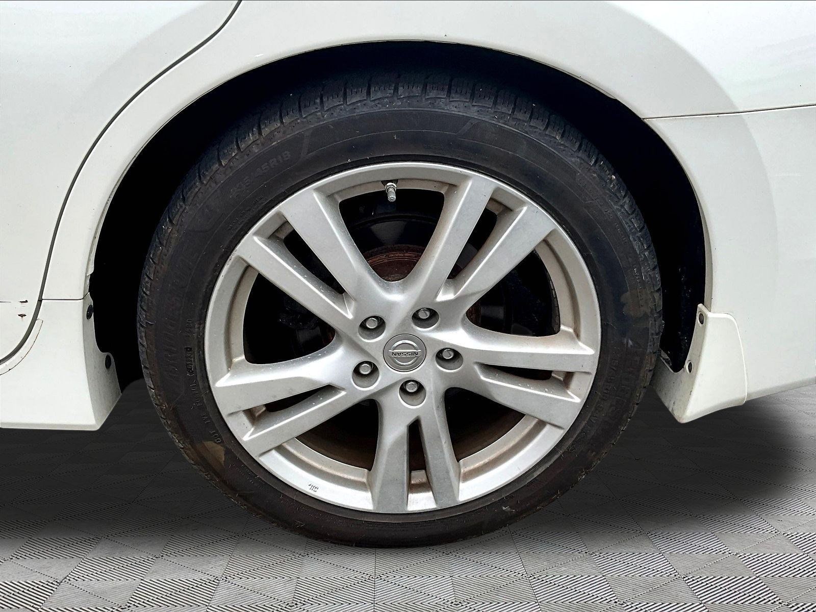 Used 2013 Nissan Altima 3.5 SL w/ Technology Pkg FWD image 34