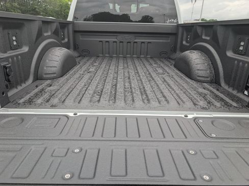 New 2026 Ford F250 Lariat w/ Black Appearance Package AWD/4WD image 29
