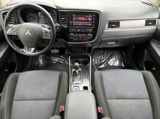 Used 2018 Mitsubishi Outlander SE AWD/4WD video 3