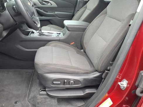 Used 2020 Chevrolet Traverse LT FWD image 14