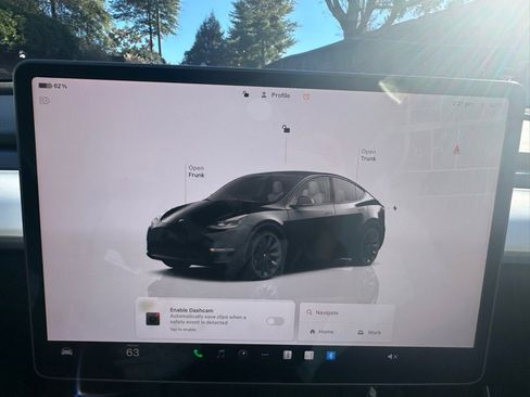 Used 2023 Tesla Model Y Long Range image 28