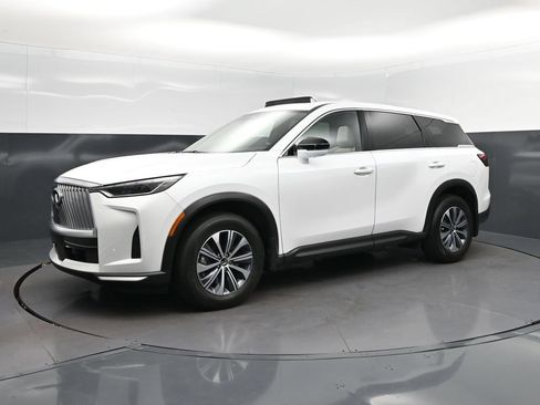 Certified 2026 INFINITI QX60 Pure w/ Cargo Package FWD image 3