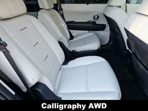Used 2026 Hyundai Palisade Calligraphy AWD/4WD image 17