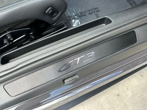 Used 2022 Porsche 911 GT3 image 32