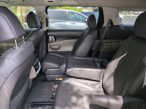 New 2026 Kia Carnival FWD image 34