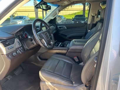 Used 2020 GMC Yukon XL Denali w/ Denali Ultimate Package