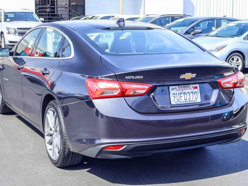 Used 2022 Chevrolet Malibu LT FWD image 21