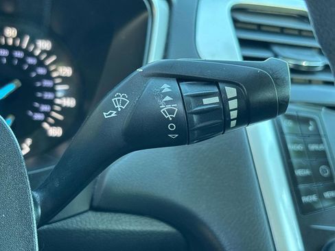 Used 2014 Ford Fusion SE image 22