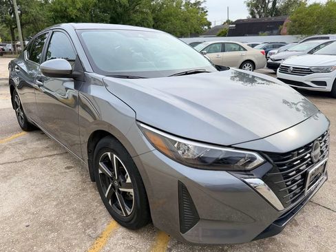 Used 2025 Nissan Sentra SV w/ All-Weather Package FWD image 7
