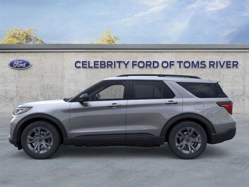 New 2026 Ford Explorer Active w/ Active Comfort Package image 3