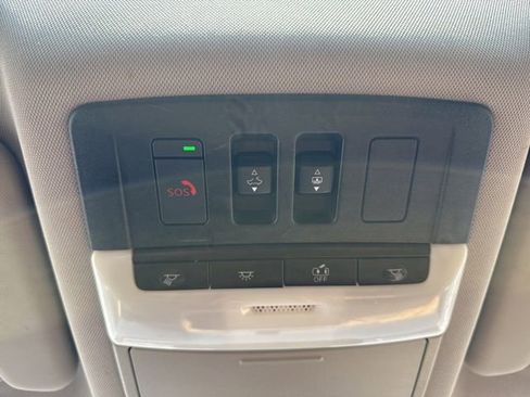 Used 2021 Nissan Rogue Platinum AWD/4WD image 35