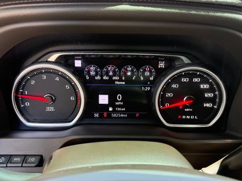 Used 2022 Chevrolet Silverado 2500 LTZ w/ LTZ Plus Package AWD/4WD image 18