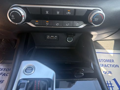 Used 2025 Nissan Altima 2.5 SR AWD/4WD image 18