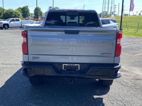 Used 2023 Chevrolet Silverado 1500 ZR2 w/ Technology Package AWD/4WD image 5